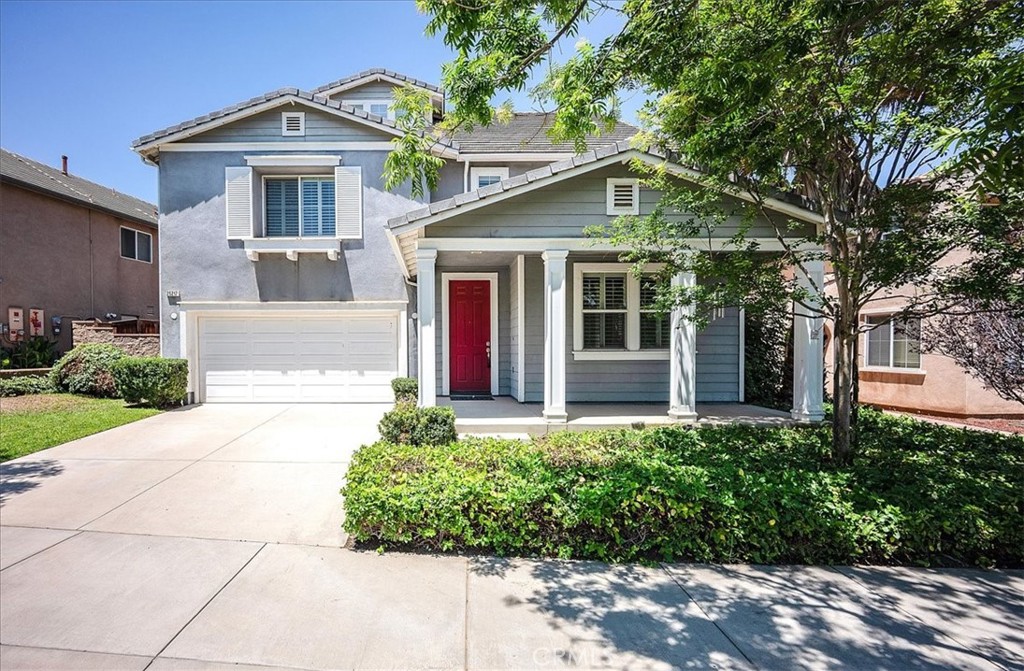 Welcome to this beautiful Tri Level home in the highly sought after Sycamore Creek Community! Tax assessors shows 3 bedrooms, but this home features 4 Large bedrooms and 3 1/2 bathrooms. This home offers the perfect setting for comfort, style and entertaining. Upon entering, you will be greeted with an open floor plan layout with a formal living room and dining room. The rooms are elevated with wooden shutters throughout the entire home! The spacious kitchen is open to the family room and fireplace. The ample kitchen boasts a large island, walk in pantry, tons of cabinets and a ton of natural light. The second floor has the luxurious primary suite with a walk in closet and a primary bath retreat with a separate shower, tub and double sinks. Across the hall, you will notice a Jr suite with its own private bath and walk in closet.