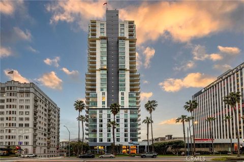 Photo of 400 W Ocean Boulevard #902, Long Beach, CA 90802 (MLS # OC25088104)