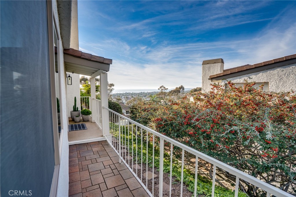 19 Vista Del Ponto 66