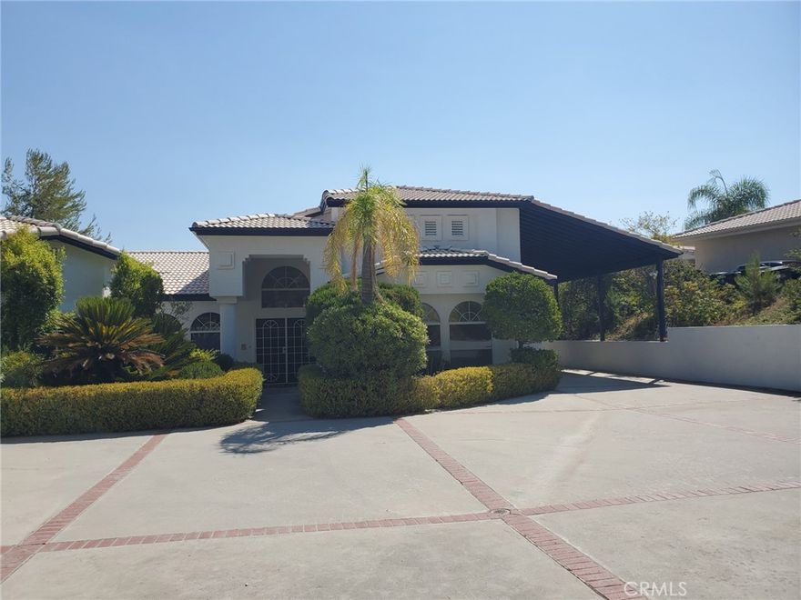 This is a stunning custom home with views located on a quiet cul de sac with only 3 homes 3 Large bedrooms with the primary on 1 side of the home Primary features it's own private patio, walk in closet and a dressing area Eat in kitchen with breakfast bar Interior Laundry room with sink Living area has a fireplace built in cabinets and high ceilings Separate dining area Sliding doors that lead you out to multiple covered patios with ceiling fans and unobstructed views of the mountains Large driveway that leads to a 3 car garage and there is also covered parking that can accommodate a large RV $3500 a month on a one year lease Good credit and rental history Applications to be issued to applicant directly from listing agent Only Coldwell Banker Kivett Teeters applications will be accepted Call