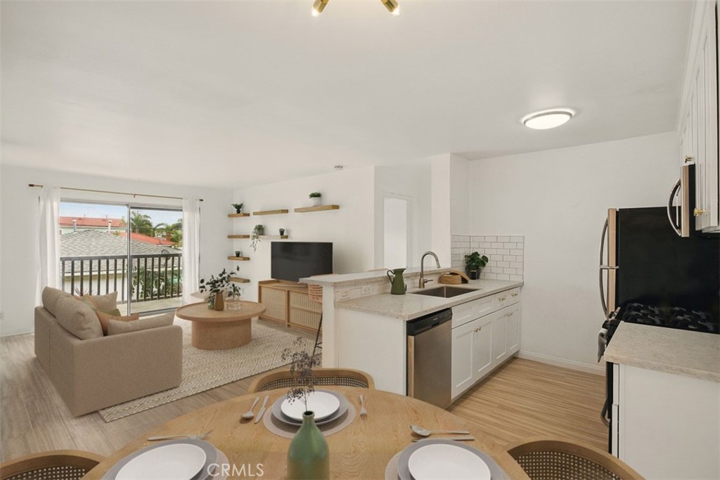 Modern Comfort Meets Coastal Convenience – 2 Bed, 2 Bath Condo in Prime Westside Location
Step into style and comfort in this fully renovated 2-bedroom, 2-bath condo designed for modern living. The open-concept layout is filled with natural light, highlighting sleek quartz countertops, brand-new stainless steel appliances, and elegant brass hardware. Whether you're hosting a dinner party or enjoying a quiet night in, the spacious living area flows effortlessly onto a private balcony – perfect for morning coffee or sunset wind-downs.
Enjoy the ease of in-unit laundry, plush new carpeting in both bedrooms, and a generous walk-thru closet in the primary ensuite. This home also comes with two dedicated parking spots and two oversized storage cabinets in a secure, gated underground garage.
The well-maintained community offers resort-style amenities including a sparkling pool, lush landscaped courtyard, and secure gated access. Conveniently located near shopping, top-rated schools, beaches, and major freeways, you’ll have everything you need just minutes away.
Live the lifestyle you’ve been looking for – schedule your showing today!