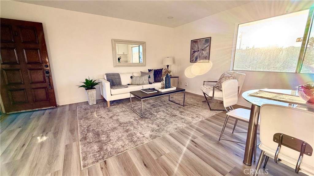 Properties 1 412 E Newmark Avenue D