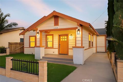Photo of 1350 E 8th St, Long Beach, CA 90813 (MLS # OC26095690)