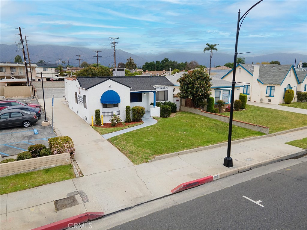 9815 Las Tunas Drive
