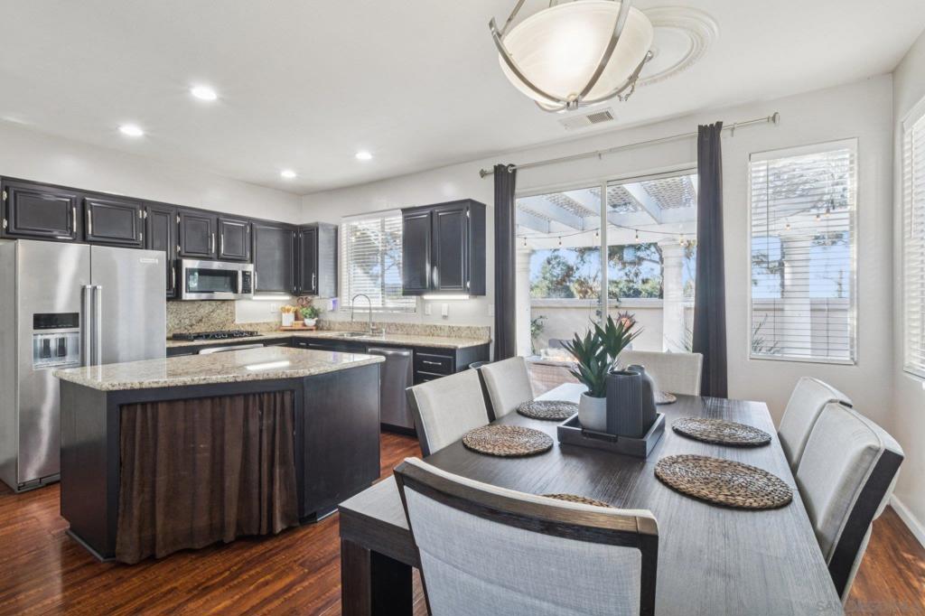 2254 Peachtree Circle