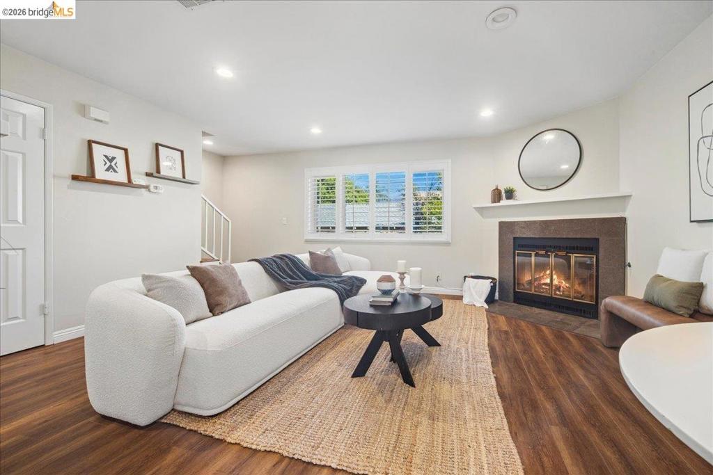 163 N Parkwood AVE APT 3