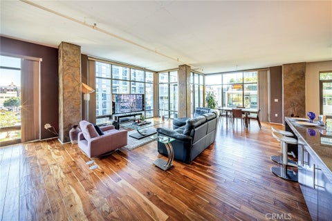 Tiny photo for 1111 S Grand Avenue #518, Los Angeles, CA 90015 (MLS # SR26225423)