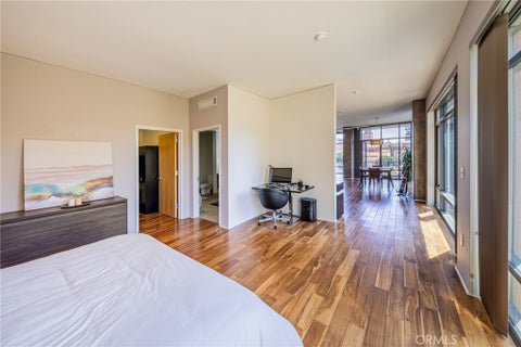 Tiny photo for 1111 S Grand Avenue #518, Los Angeles, CA 90015 (MLS # SR26225423)