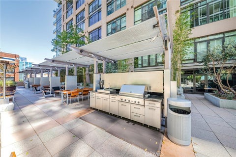 Tiny photo for 1111 S Grand Avenue #518, Los Angeles, CA 90015 (MLS # SR26225423)