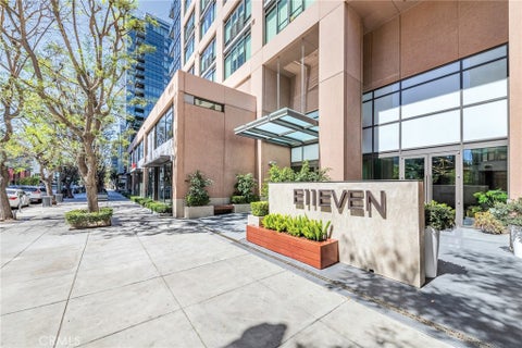 Tiny photo for 1111 S Grand Avenue #518, Los Angeles, CA 90015 (MLS # SR26225423)