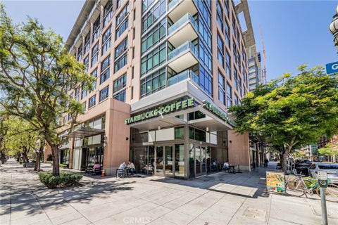 Tiny photo for 1111 S Grand Avenue #518, Los Angeles, CA 90015 (MLS # SR26225423)