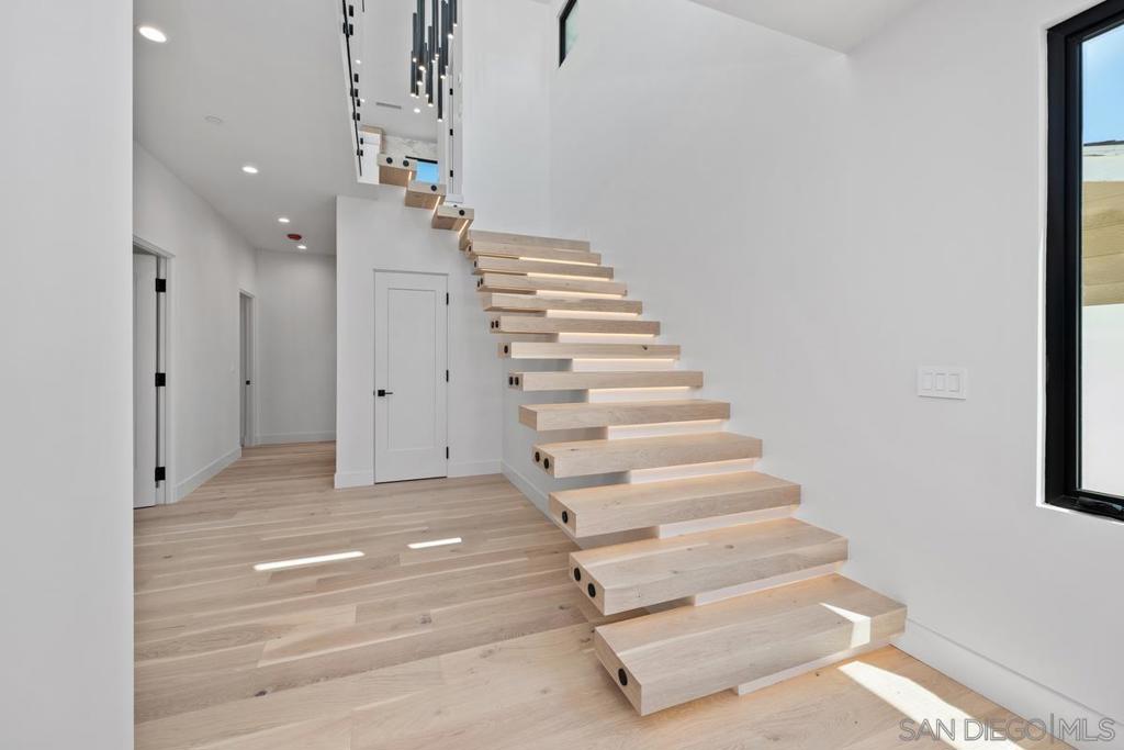 1009 Arcadia Road
