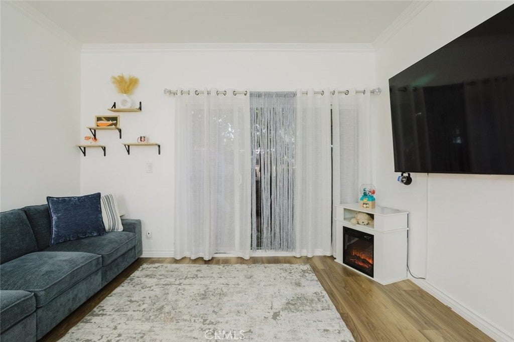10943 Laurel Canyon 14