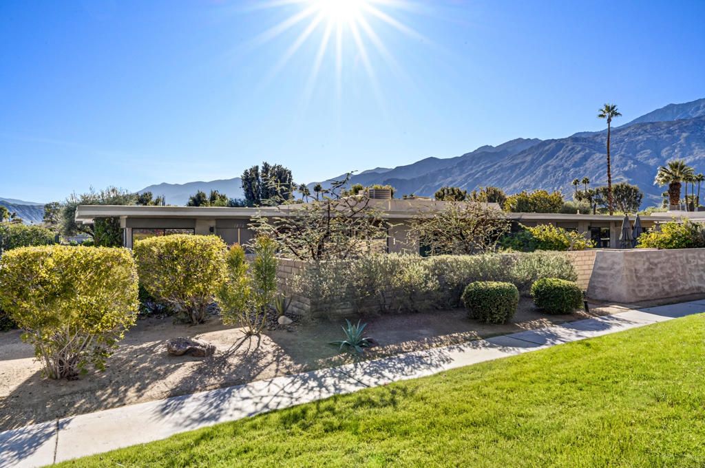 Photo of 1878 E Chia Road, Palm Springs, CA 92262 (MLS # 219140799DA)