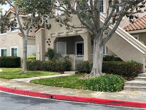 Photo of 43 Via Cresta, Rancho Santa Margarita, CA 92688 (MLS # OC26125357)