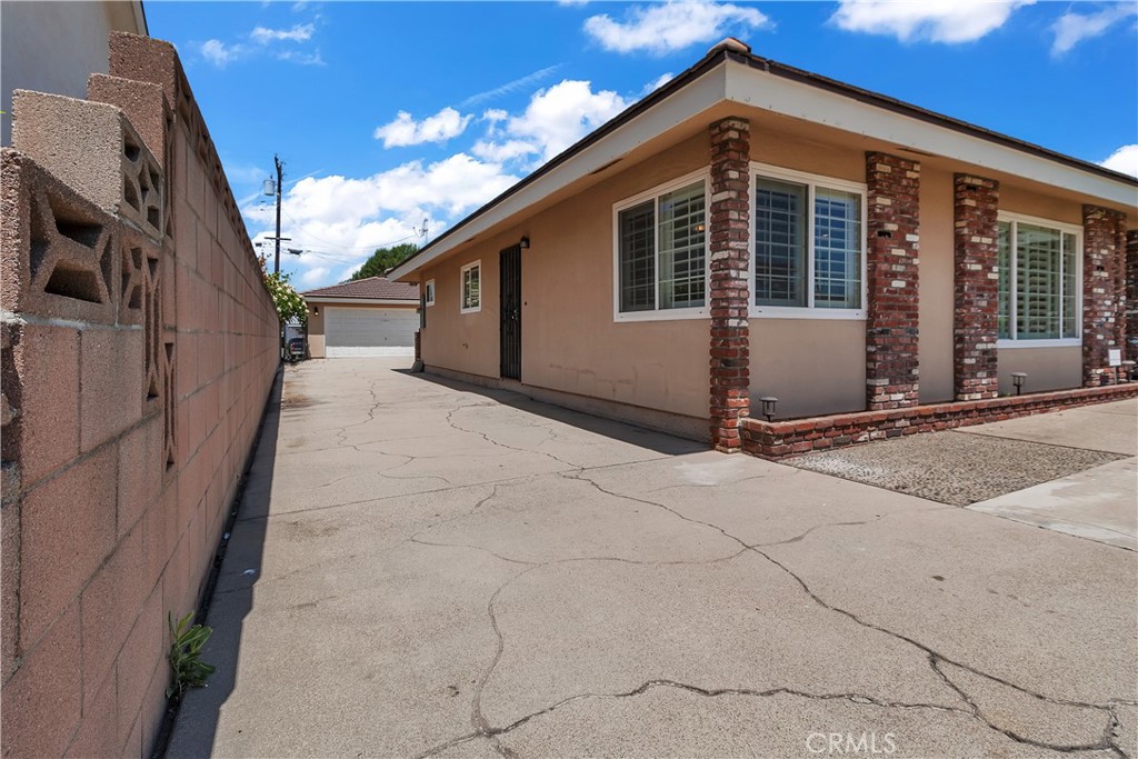 417 Fernshaw Drive