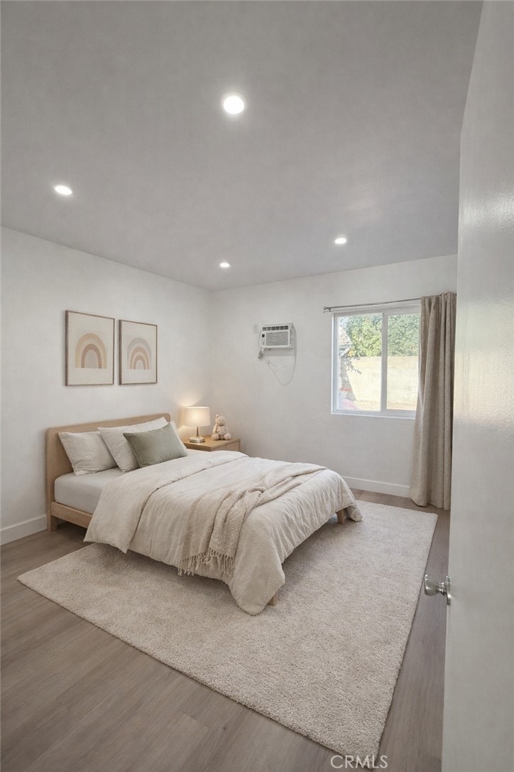 11909 Lowemont Street