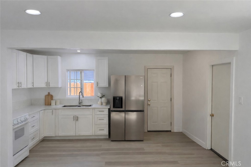 11909 Lowemont Street