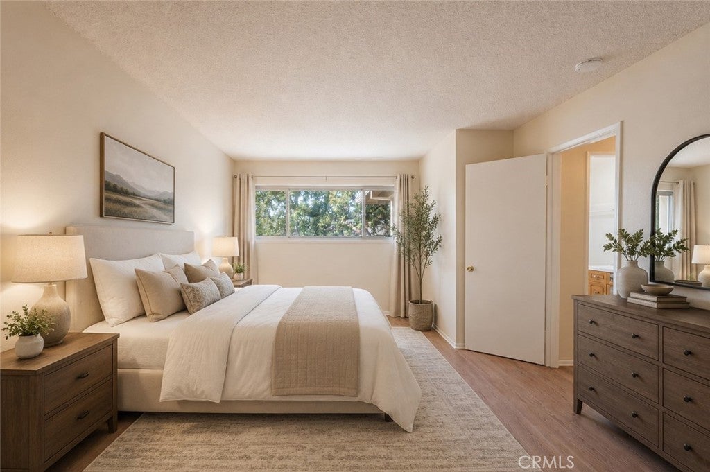 1008 Las Lomas Unit C