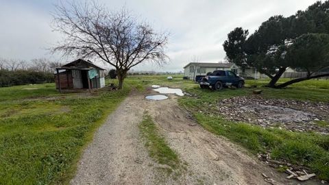 Photo of 8340 Mcclure Avenue, Gerber, CA 96035 (MLS # ML82041165)