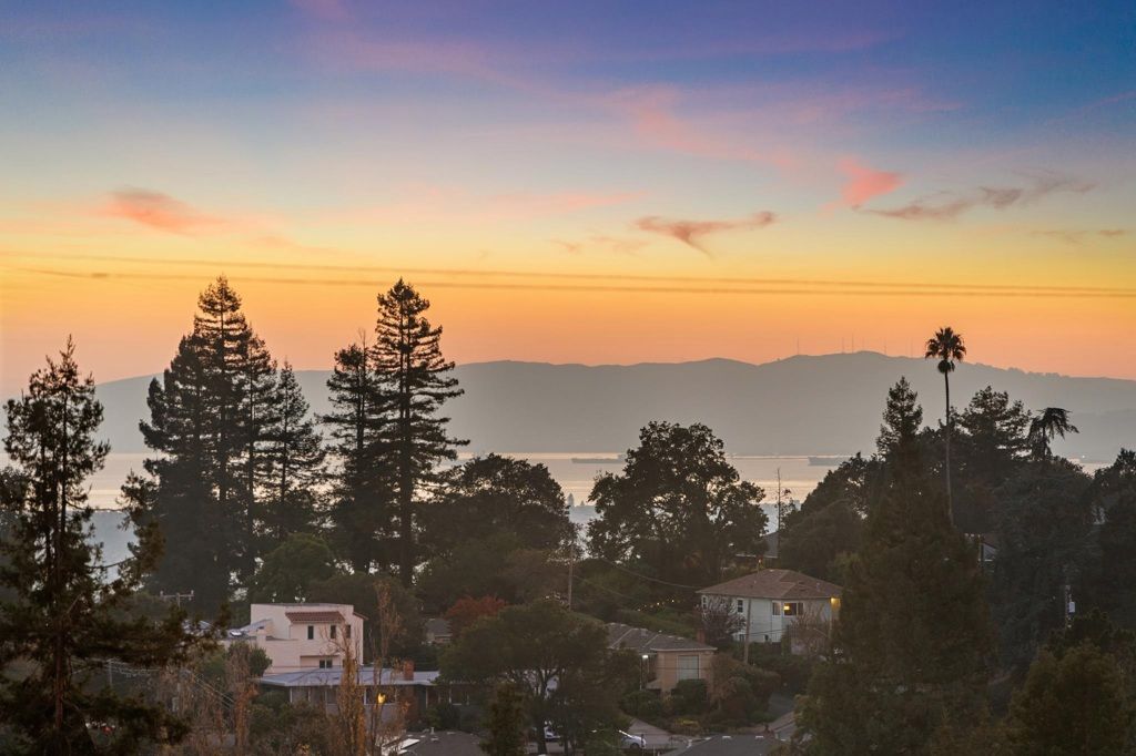 Photo of 4671 4671 Stauffer Pl Pl, Oakland, CA 94619 (MLS # 41121605)