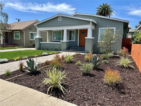 Photo of 4207 S Van Ness Avenue, Los Angeles, CA 90062 (MLS # CV26138448)