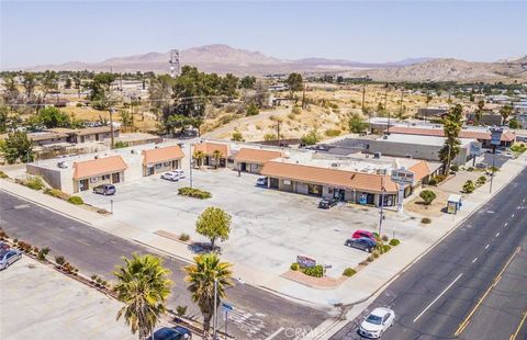 Photo of 15028 7th St, Victorville, CA 92395 (MLS # OC26015359)