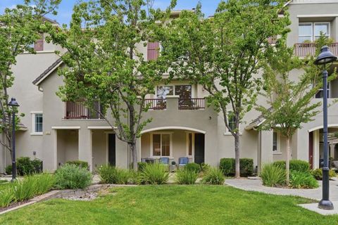 Photo of 2092 Sheffield Drive, San Jose, CA 95131 (MLS # ML82046210)