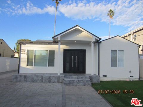 Photo of 14013 Bessemer Street, Van Nuys, CA 91401 (MLS # 26651057)