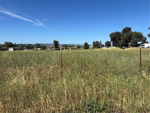 Photo of 5195 Whispering Oak Way, Paso Robles, CA 93446 (MLS # NS26073784)