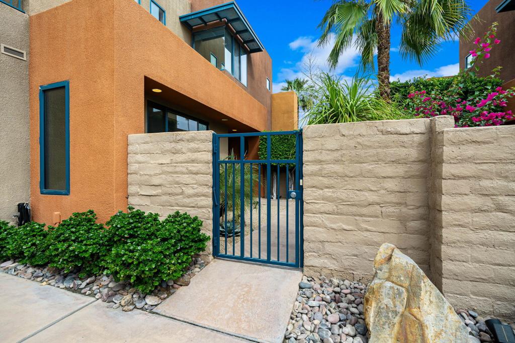 942 Alejo Vista
