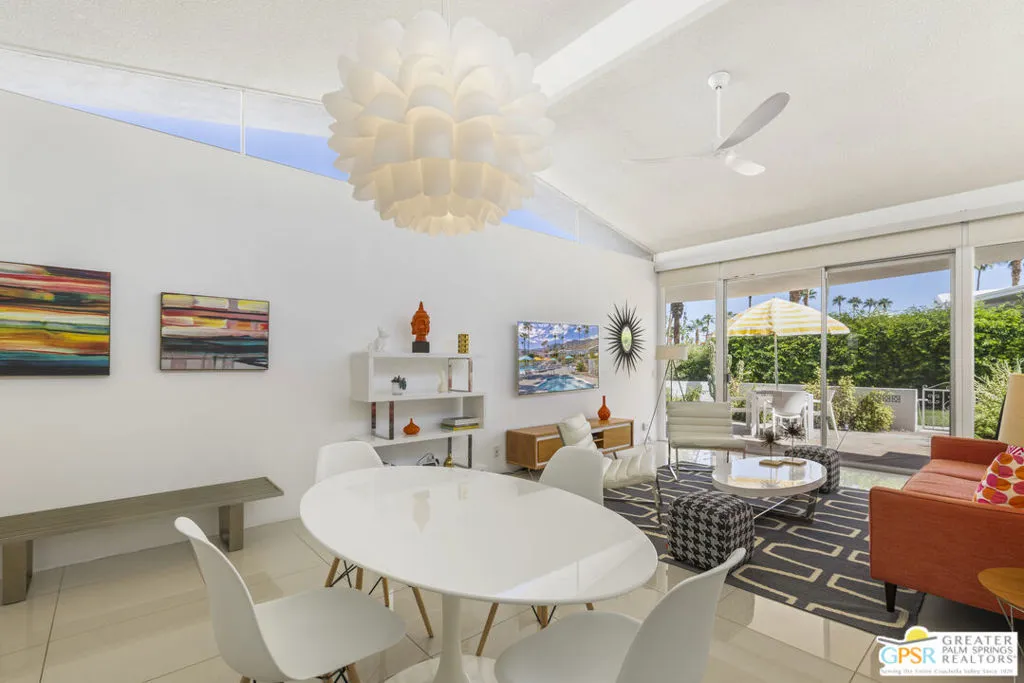 Palm Springs, California 92264, United States, 2 Bedrooms Bedrooms, ,2 BathroomsBathrooms,Residential,Pending,218337