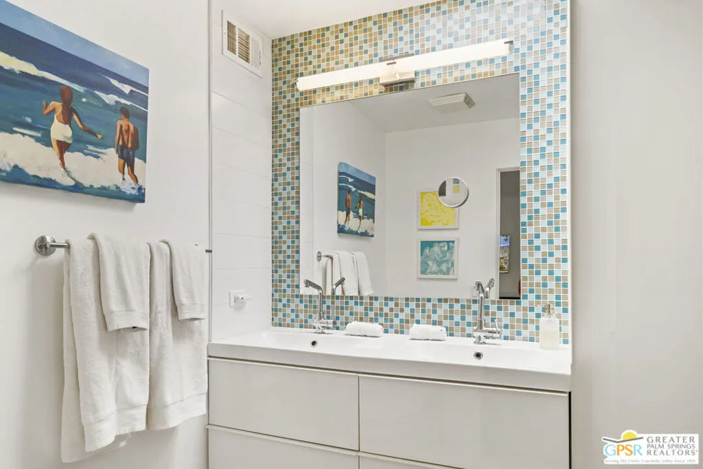 Palm Springs, California 92264, United States, 2 Bedrooms Bedrooms, ,2 BathroomsBathrooms,Residential,Pending,218337