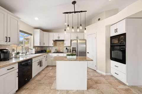 Photo of 42639 Devonshire Street, Palm Desert, CA 92211 (MLS # 219144319DA)