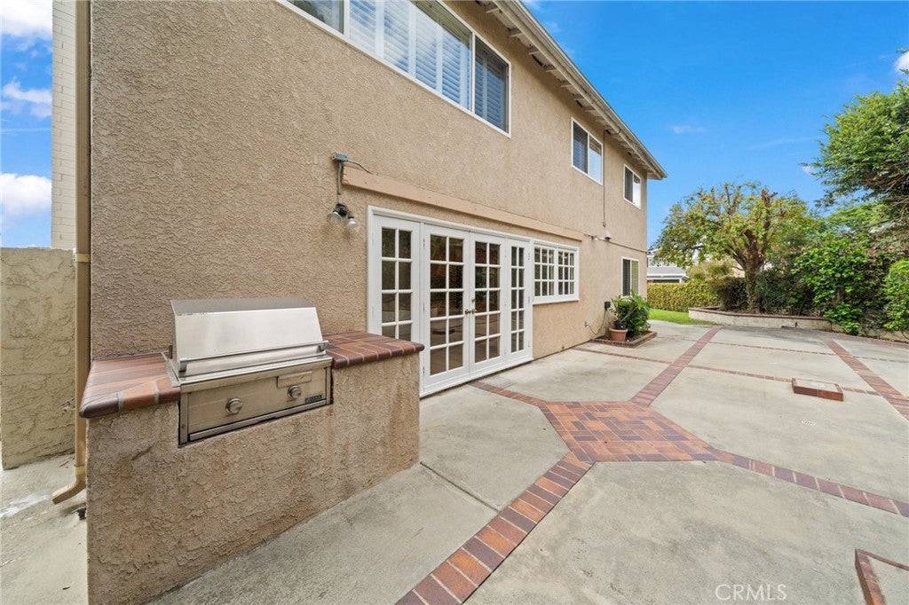 3106 Lama Avenue