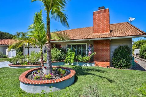 Photo of 17549 Plaza Otonal, San Diego, CA 92128 (MLS # SR25198777) Photo of 17549 Plaza Otonal, San Diego, CA 92128 (MLS # SR25198777)