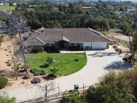 2092 Tudor Lane Fallbrook CA 92028