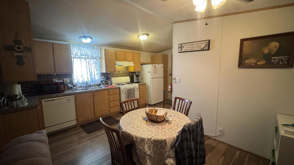 Not Applicable-1 - Manufactured In Park