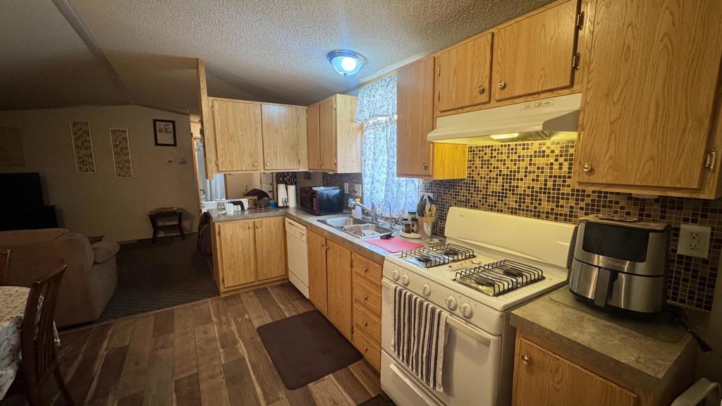 Not Applicable-1 - Manufactured In Park