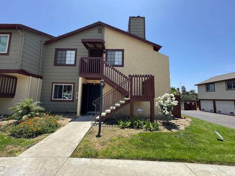 Photo of 847 Tamayo Drive, Chula Vista, CA 91910 (MLS # PTP2602891)