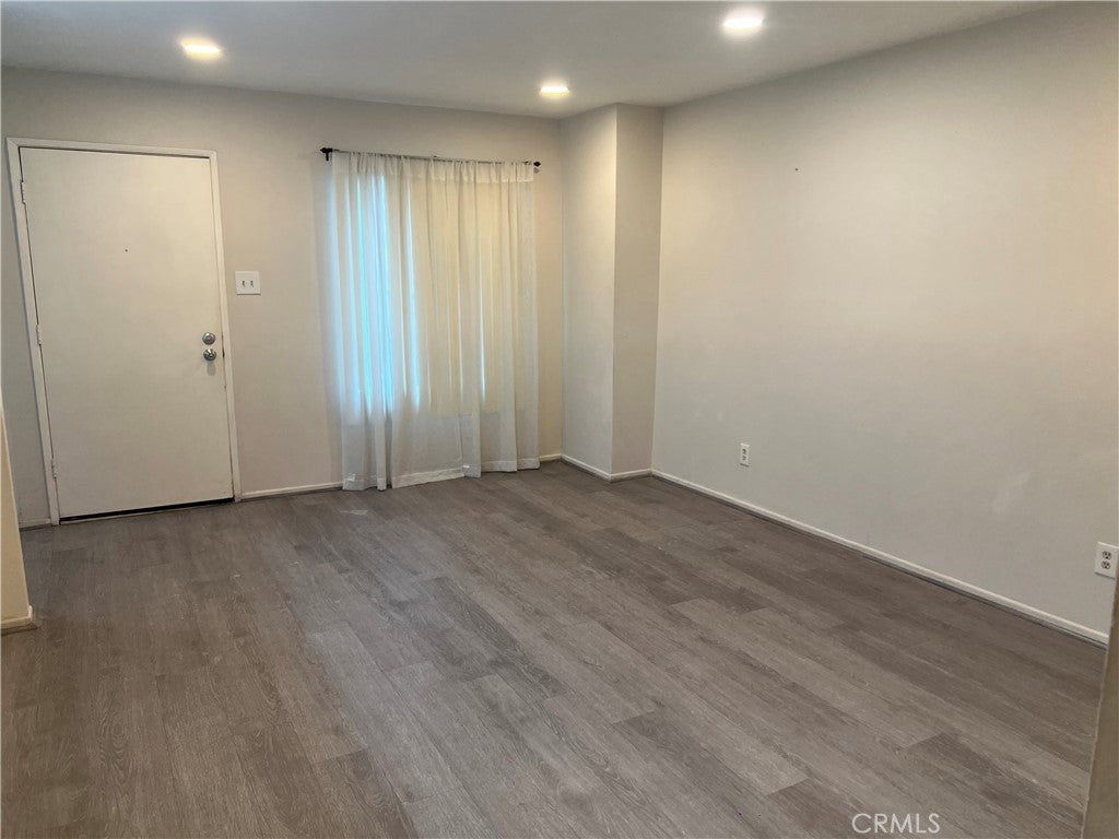 5484 Dobbs Street 130