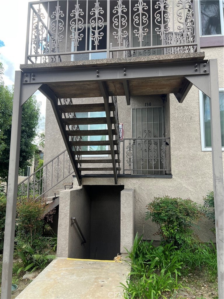 5484 Dobbs Street