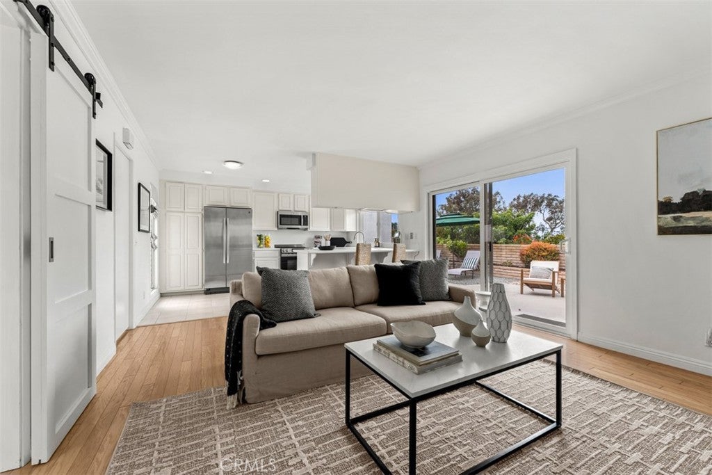 Irvine, California, 92603, United States, 4 Bedrooms Bedrooms, ,2 BathroomsBathrooms,Residential,Active,2041689