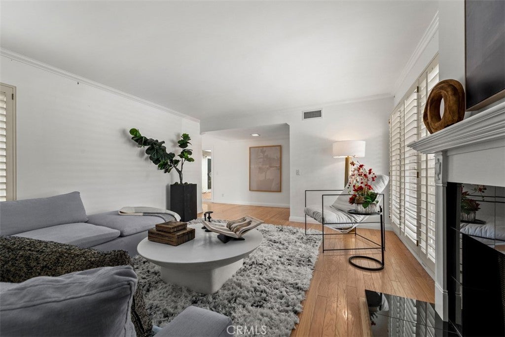 Irvine, California, 92603, United States, 4 Bedrooms Bedrooms, ,2 BathroomsBathrooms,Residential,Active,2041689