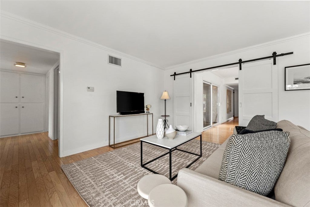 Irvine, California, 92603, United States, 4 Bedrooms Bedrooms, ,2 BathroomsBathrooms,Residential,Active,2041689