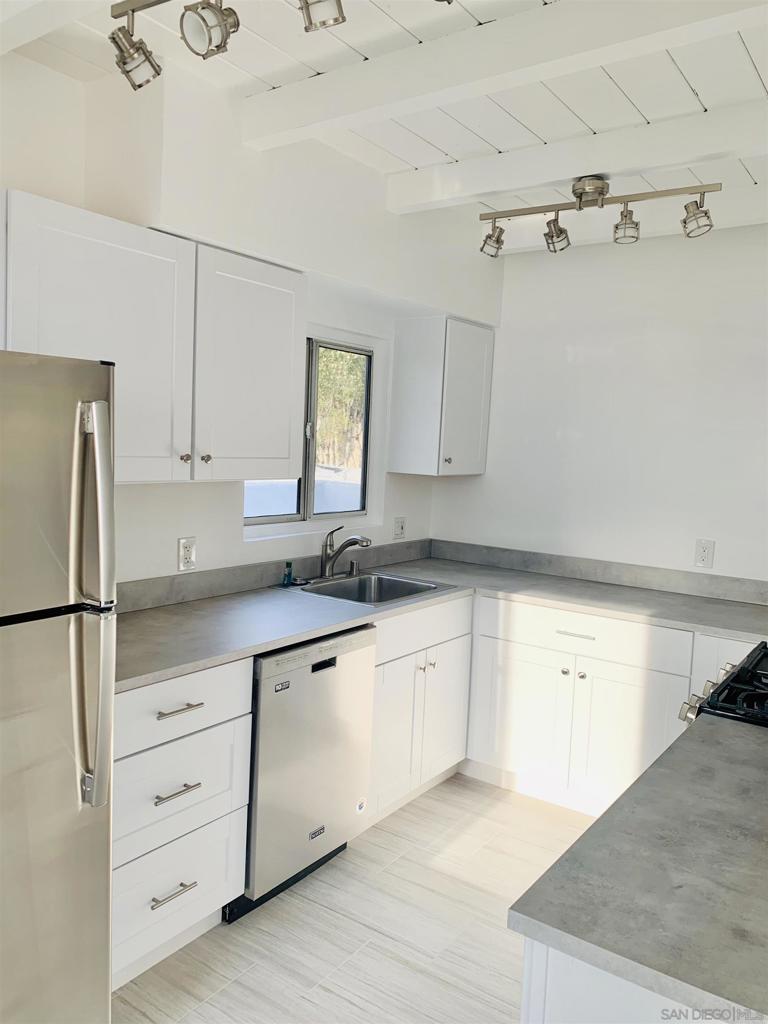 Mission Hills - Residential Income