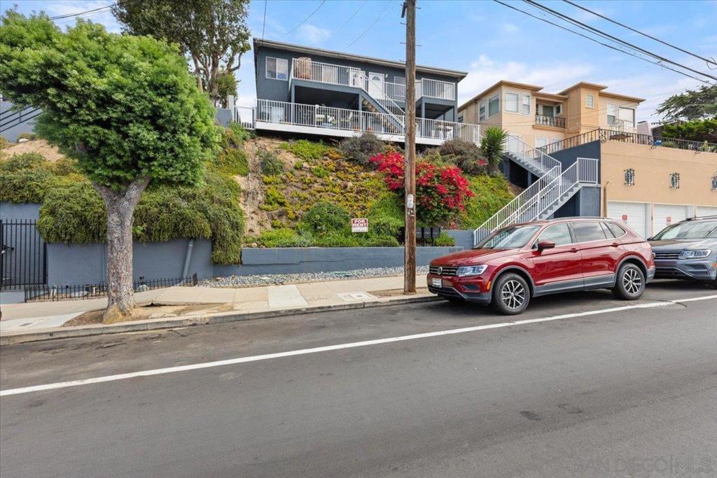 Mission Hills - Residential Income