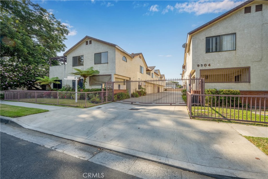* Priced To Sell ! * Make This Gated Condominium Complex Your Home ! * This Is A Well Maintained Bright And Spacious 3 Bedroom And 2 Full Bathroom Condominium * Fireplace * Central Air And Heating System * Laminate Wood Flooring * Beautiful Kitchen With Lots Of Cabinets For Easy Storage * 2 Car Garage With Automatic Garage Door Opener * Guest Parking Is Available * Centrally Located Close To Major Freeways And Shopping Centers And Bus Transportation * Close To 91 & 605 Freeway