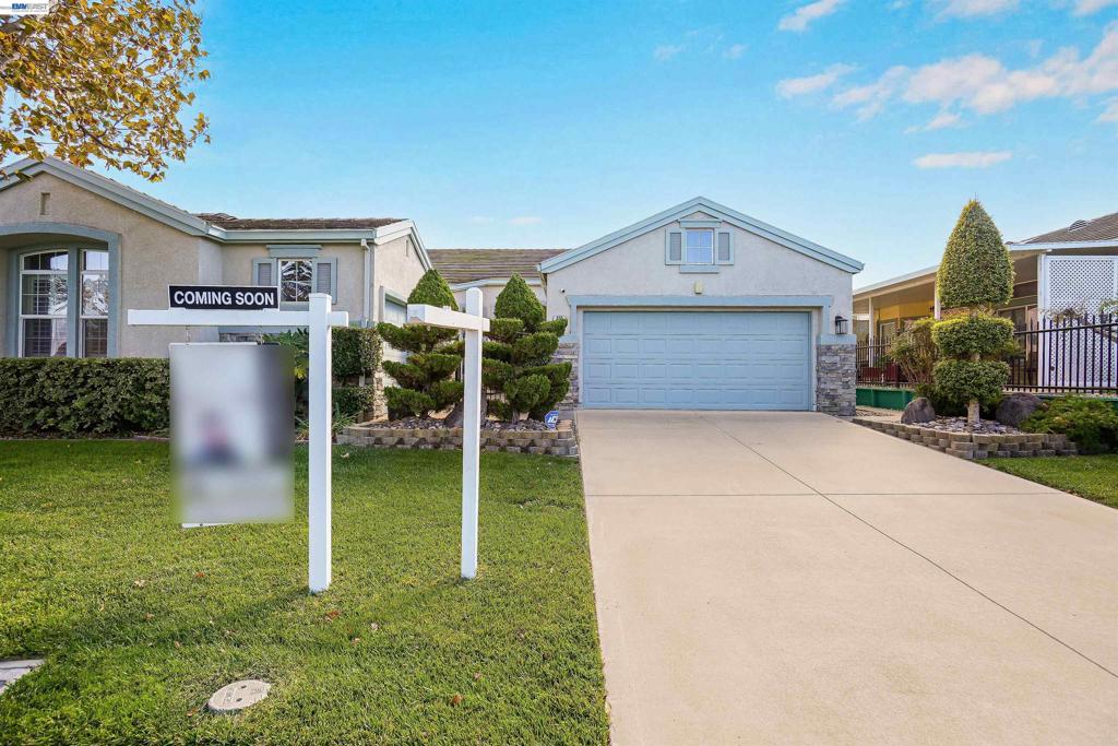 832 Summerset Dr