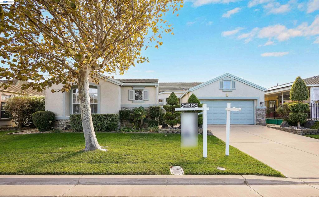 832 Summerset Dr